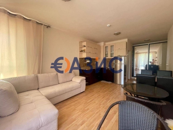 Тристаен апартамент в к.к. Слънчев бряг - 102 кв.м за 932 €/кв.м - Снимка #1