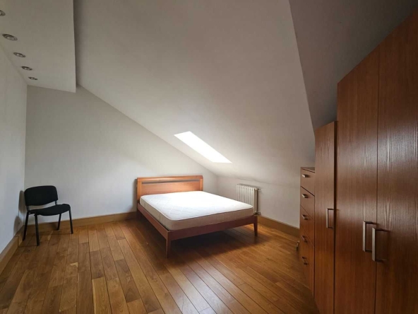 Дава се под наем Многостаен апартамент в София, Редута - 160 кв.м за 700 € - Снимка #1