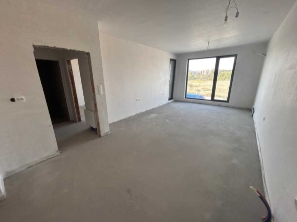 Двустаен апартамент в Пловдив, Център - 64 кв.м за 1727 €/кв.м - Снимка #1