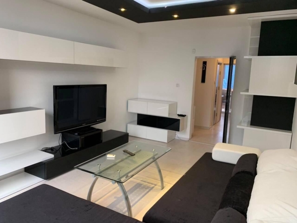 Дава се под наем Тристаен апартамент в София, Връбница 2 - 80 кв.м за 650 € - Снимка #1