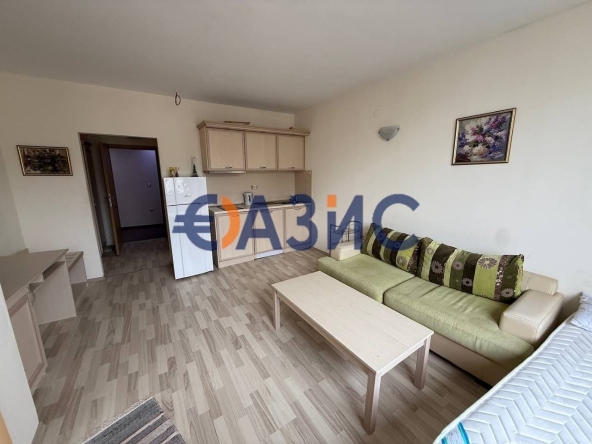 Двустаен апартамент в к.к. Слънчев бряг - 62 кв.м за 1128 €/кв.м - Снимка #1
