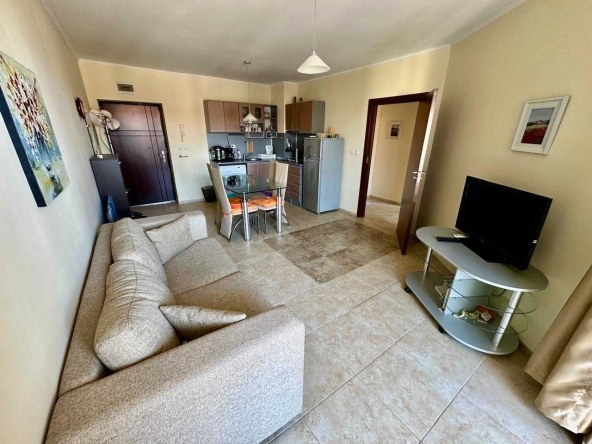 Тристаен апартамент в с. Равда, Област Бургас - 88 кв.м за 1249 €/кв.м - Снимка #1