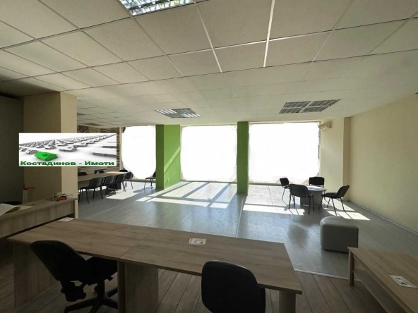 Дава се под наем Офис в Пловдив, Център - 160 кв.м за 1700 € - Снимка #1