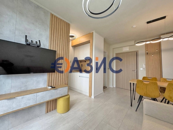 Двустаен апартамент в к.к. Слънчев бряг - 50 кв.м за 2000 €/кв.м - Снимка #1