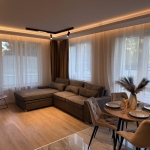 Дава се под наем Тристаен апартамент в София, Кръстова вада - 100 кв.м за 1100 € - Снимка #1