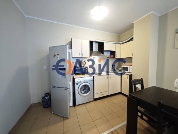 Тристаен апартамент в к.к. Слънчев бряг - 110 кв.м за 1082 €/кв.м - Снимка #1