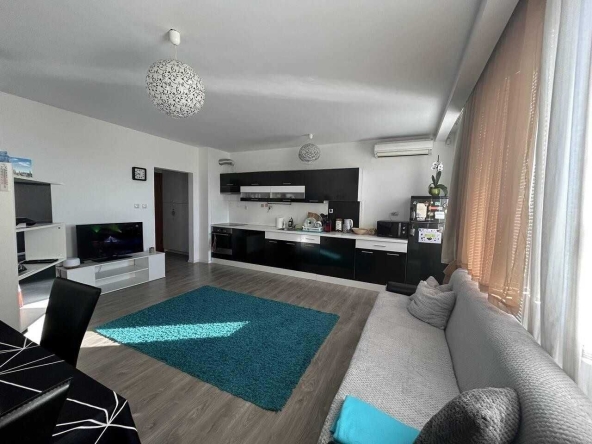 Дава се под наем Тристаен апартамент в Пловдив, Въстанически - 87 кв.м за 425 € - Снимка #1