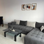 Дава се под наем Двустаен апартамент в Пловдив, Тракия - 77 кв.м за 375 € - Снимка #1