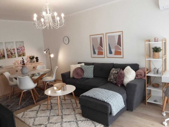 Дава се под наем Двустаен апартамент в Пловдив, Въстанически - 65 кв.м за 300 € - Снимка #1