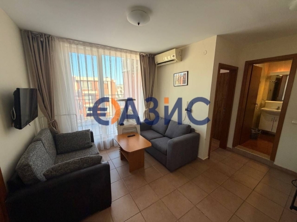 Тристаен апартамент в к.к. Слънчев бряг - 66 кв.м за 1167 €/кв.м - Снимка #1