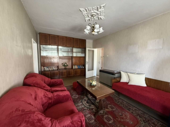 Двустаен апартамент в Пловдив, Център - 65 кв.м за 1539 €/кв.м - Снимка #1