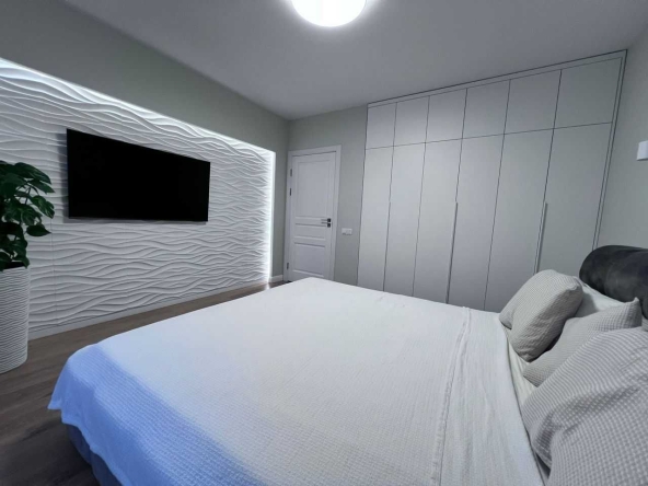 Дава се под наем Двустаен апартамент в София, Кръстова вада - 89 кв.м за 490 € - Снимка #1