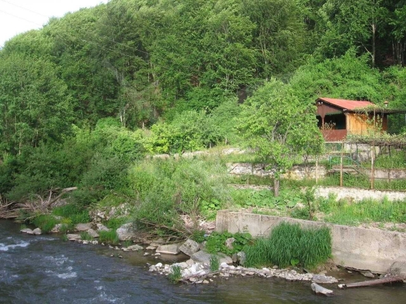 Парцел в с. Нареченски бани, Област Пловдив - 1090 кв.м за 17 €/кв.м - Снимка #1