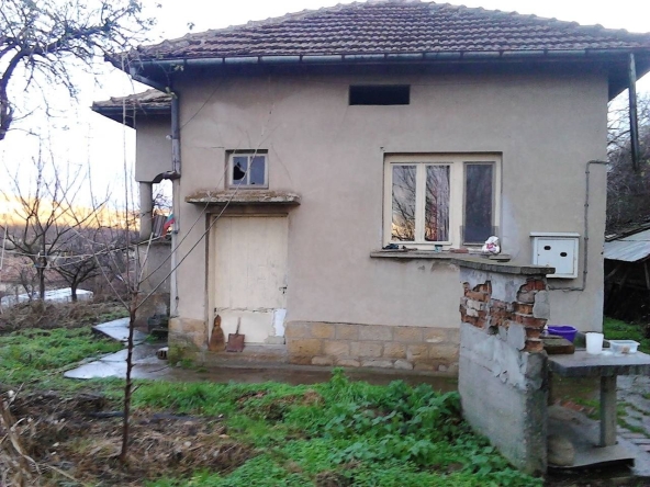 Къща в с. Ореш, Област Велико Търново - 65 кв.м за 228 €/кв.м - Снимка #1