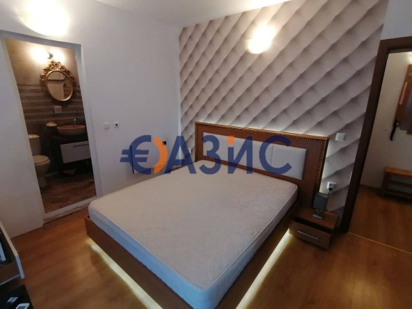 Тристаен апартамент в к.к. Слънчев бряг - 101 кв.м за 1362 €/кв.м - Снимка #1