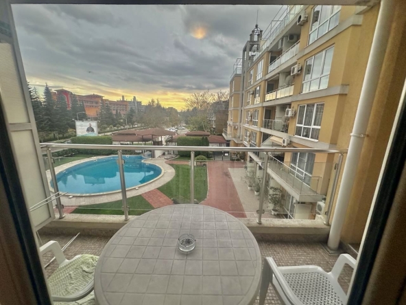 Двустаен апартамент в к.к. Слънчев бряг - 80 кв.м за 1000 €/кв.м - Снимка #1