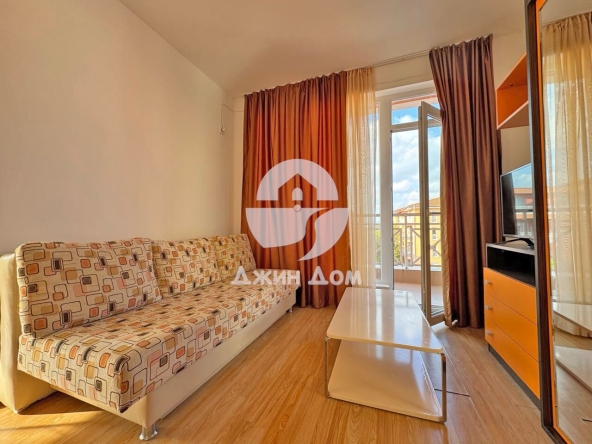 Двустаен апартамент в к.к. Слънчев бряг - 49 кв.м за 858 €/кв.м - Снимка #1