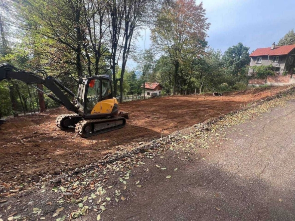 Парцел в Ботевград - 835 кв.м за 59 €/кв.м - Снимка #1