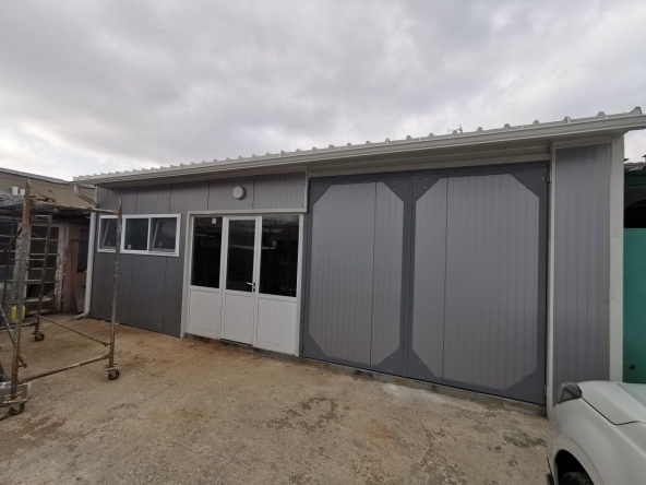 Дава се под наем Склад в Варна, Цветен квартал - 60 кв.м за 397.8 € - Снимка #1