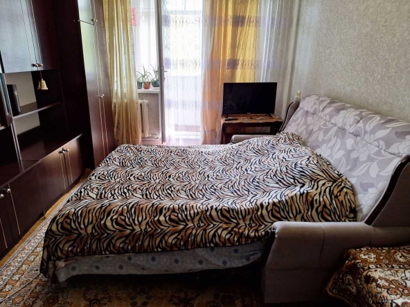 Дава се под наем Едностаен апартамент в София, Модерно предградие - 47 кв.м за 335 € - Снимка #1