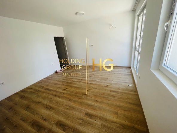 Двустаен апартамент в Варна, м-т Пчелина - 55 кв.м за 1592 €/кв.м - Снимка #1