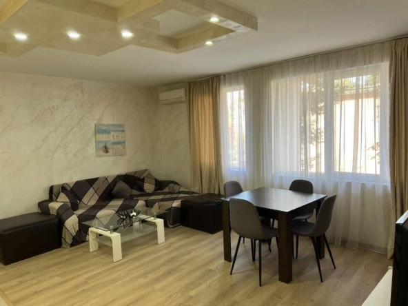 Дава се под наем Двустаен апартамент в Бургас, Лазур - 60 кв.м за 408 € - Снимка #1