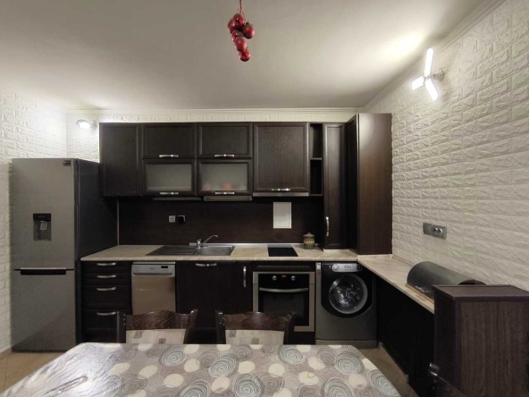 Дава се под наем Тристаен апартамент в София, Овча купел - 85 кв.м за 850 € - Снимка #1