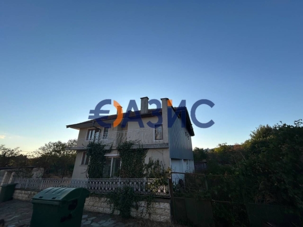 Къща в с. Кошарица, Област Бургас - 300 кв.м за 934 €/кв.м - Снимка #1