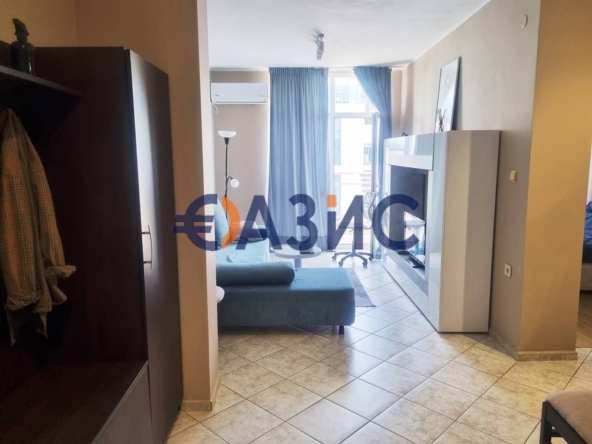 Двустаен апартамент в к.к. Слънчев бряг - 62 кв.м за 1259 €/кв.м - Снимка #1