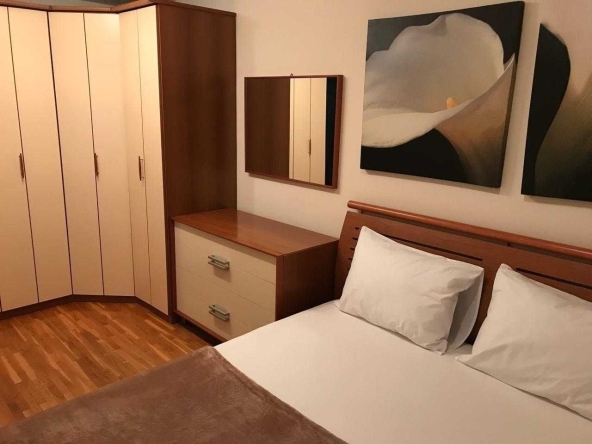 Дава се под наем Двустаен апартамент в Бургас, Център - 56 кв.м за 219.3 € - Снимка #1