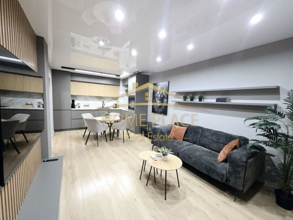 Дава се под наем Тристаен апартамент в Варна, Бриз - 80 кв.м за 1122 € - Снимка #1