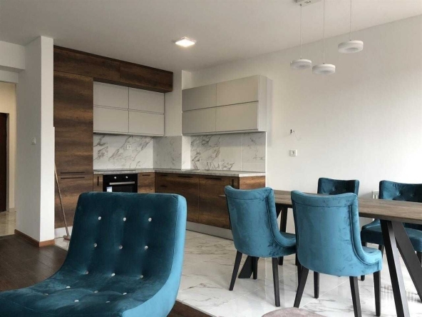 Дава се под наем Двустаен апартамент в Бургас, Лазур - 50 кв.м за 204 € - Снимка #1