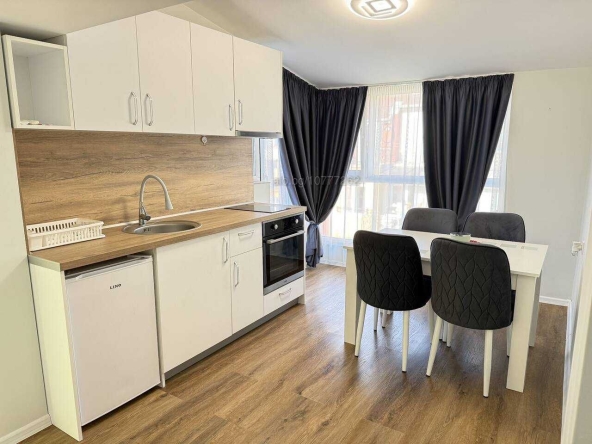 Дава се под наем Тристаен апартамент в Бургас, Възраждане - 65 кв.м за 459 € - Снимка #1