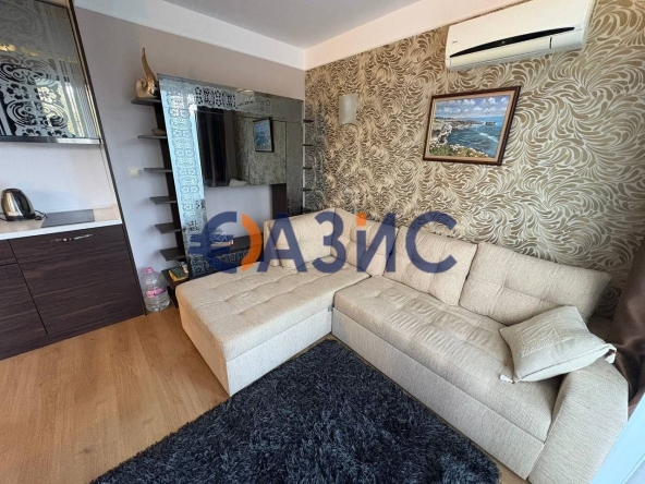 Тристаен апартамент в к.к. Слънчев бряг - 89 кв.м за 797 €/кв.м - Снимка #1