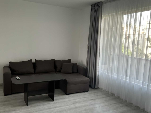 Дава се под наем Тристаен апартамент в Пловдив, Тракия - 94 кв.м за 348.84 € - Снимка #1