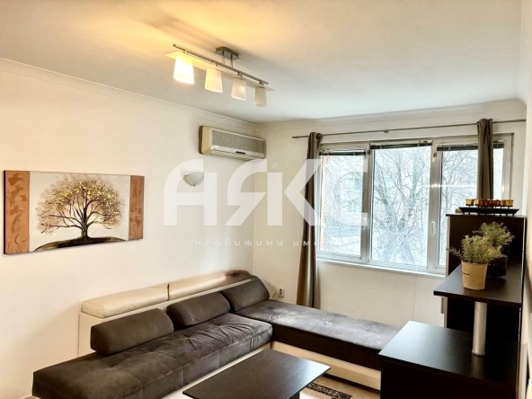 Дава се под наем Двустаен апартамент в София, Стрелбище - 63 кв.м за 598.23 € - Снимка #1