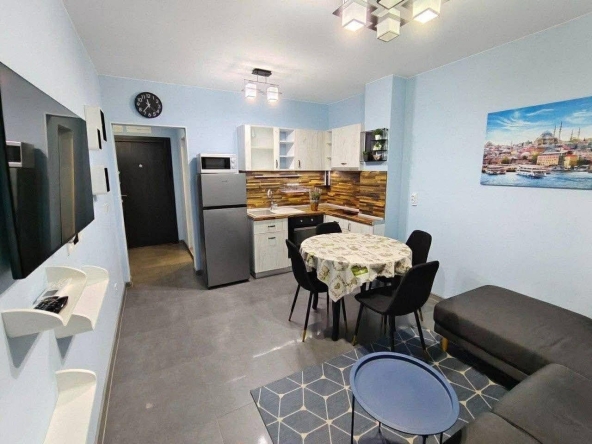 Дава се под наем Двустаен апартамент в Варна, Изгрев - 44 кв.м за 448.8 € - Снимка #1