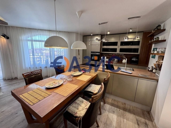 Четиристаен апартамент в Свети Влас - 150 кв.м за 1054 €/кв.м - Снимка #1