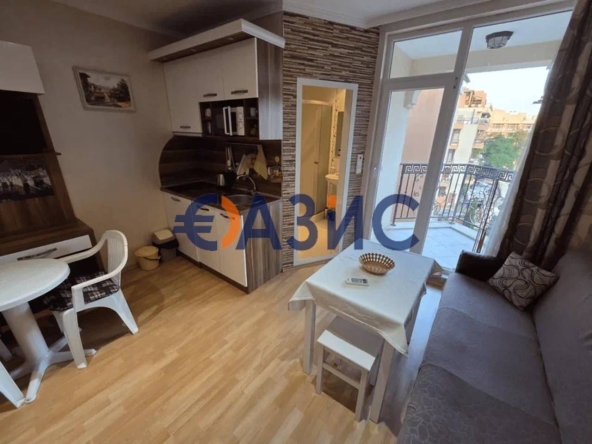 Едностаен апартамент в к.к. Слънчев бряг - 34 кв.м за 900 €/кв.м - Снимка #1