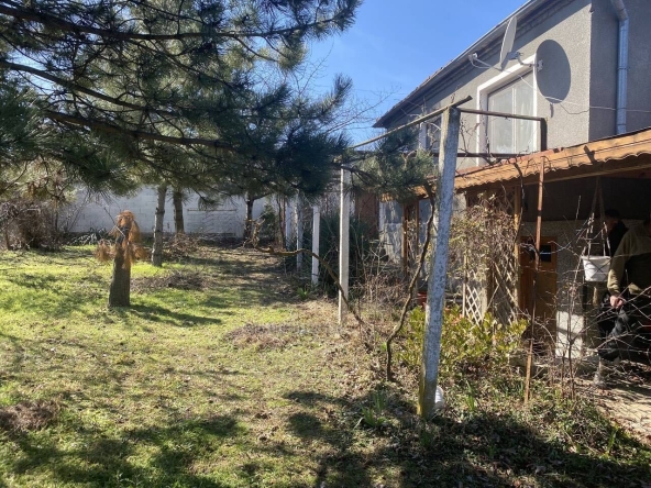 Къща в с. Медово, Област Бургас - 100 кв.м за 505 €/кв.м - Снимка #1