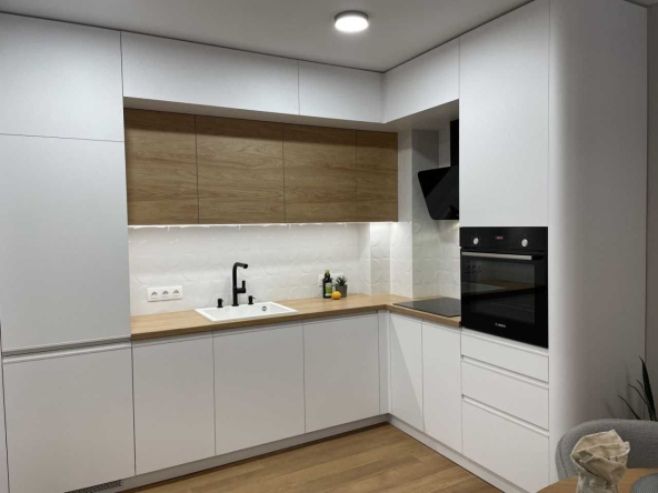 Двустаен апартамент в Пловдив, Остромила - 63 кв.м за 1134 €/кв.м - Снимка #1