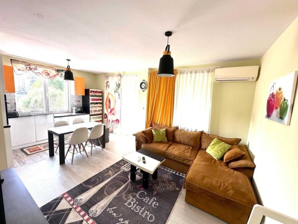 Двустаен апартамент в Пловдив, Христо Смирненски - 61 кв.м за 1171 €/кв.м - Снимка #1