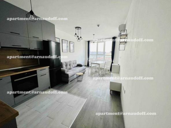 Дава се под наем Двустаен апартамент в Бургас, Славейков - 60 кв.м за 598.23 € - Снимка #1