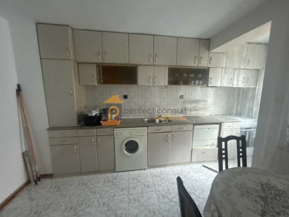 Дава се под наем Тристаен апартамент в Пловдив, Въстанически - 72 кв.м за 398.82 € - Снимка #1