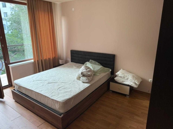 Двустаен апартамент в Варна, Център - 70 кв.м за 722 €/кв.м - Снимка #1