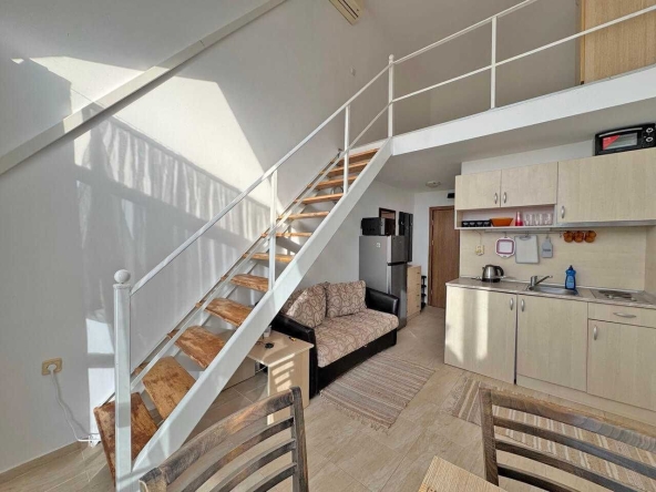 Тристаен апартамент в к.к. Слънчев бряг - 55 кв.м за 696 €/кв.м - Снимка #1