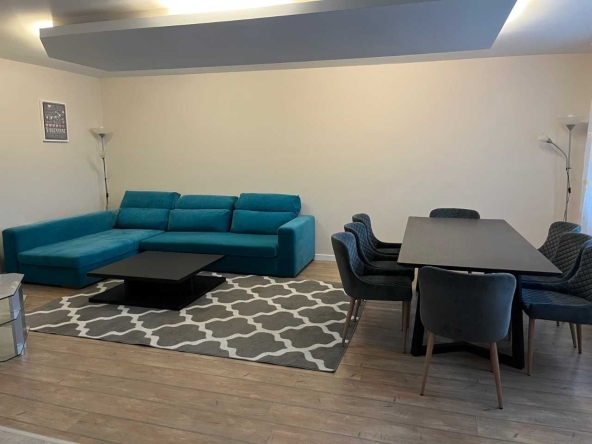 Дава се под наем Тристаен апартамент в София, Изток - 108 кв.м за 1047.03 € - Снимка #1