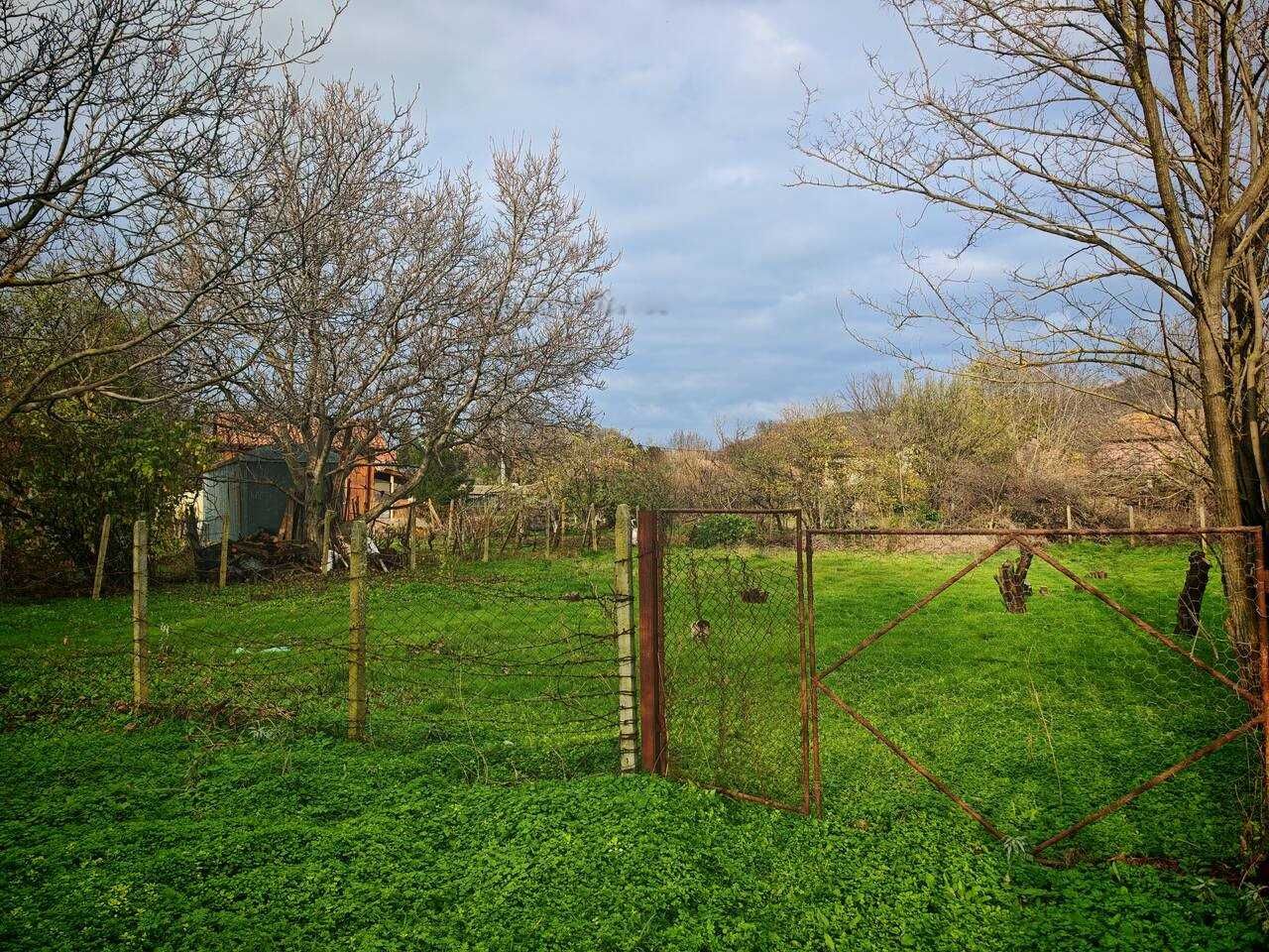 Парцел в Бургас, Възраждане - 673 кв.м за 25 €/кв.м - Снимка #1