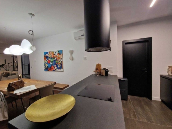 Дава се под наем Двустаен апартамент в Бургас, Лазур - 65 кв.м за 193.8 € - Снимка #1