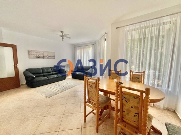 Тристаен апартамент в Несебър - 95 кв.м за 709 €/кв.м - Снимка #1